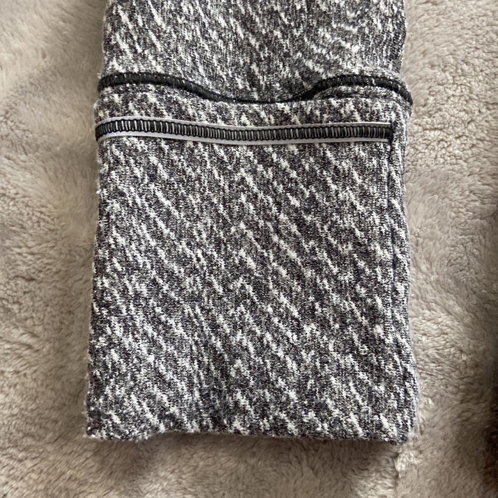 Lululemon Rush Hour long sleeve heather grey size 8 - Picture 6 of 10